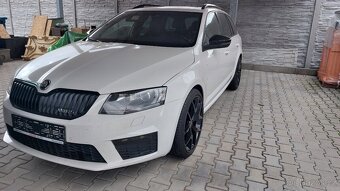 Škoda Octavia III RS 2.0 tdi DSG, PANORAMA, KESSY - 20