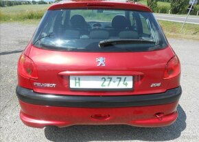 Peugeot 206 1,4 i 55 kW KLIMA Historie benzín manuál - 20