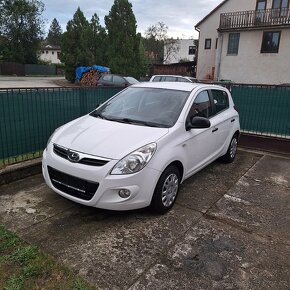 Hyundai i20.1,2i. Dovoz Rakousko. - 20