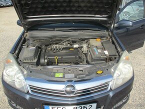 OPEL ASTRA 1,6i 85kw LPG COSMO bez koroze 2008 - 20