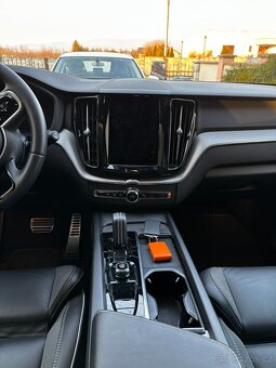 Volvo XC60 B4 R-Design A/T (odpočet DPH) - 20