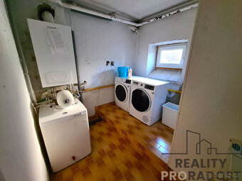 Prodej vícegeneračního domu ve Křtinách, ubytování, apartmán - 20