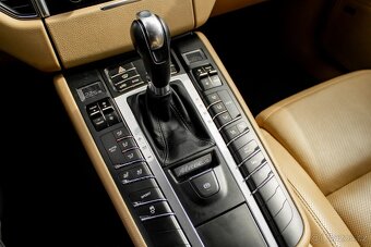 Porsche Macan S - 20