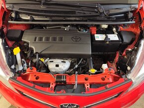 Toyota Yaris 1.3 VVT-i 73kw DIGIKILIMA,NAVI,POLOKŮŽE - 20