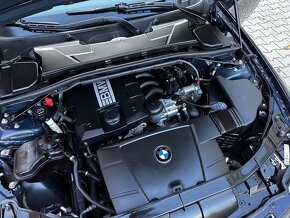 BMW E90 320i 125kW Xenony Kůže Navigace Tempomat ALU R16 - 20