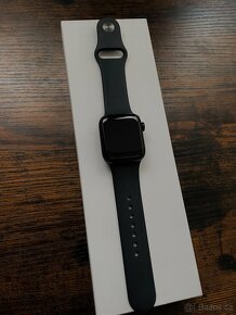 Apple Watch SE (Gen 2) 40mm - 2