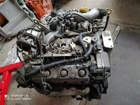 Motor Renault 3.0 nafta - 2