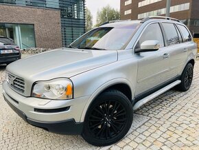 Volvo XC90 2.4 D5 136KW 4x4 7 MÍST AUT NAVI VÝHŘEV SERVISKA - 2