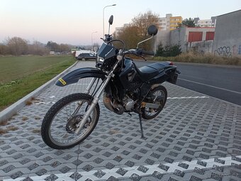 Yamaha DT 125 RE - 2