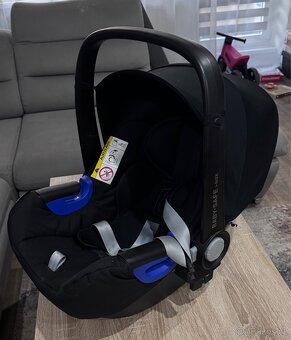 Britax i-size 2019 černa - 2