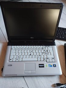 Fujitsu notebook - 2