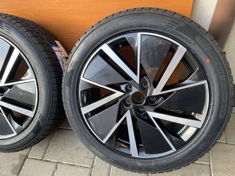 VEGA AERO orig.skoda Superb3V  5x112  8j x19 ET 44 235 50R19 - 2