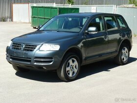 VOLKSWAGEN TOUAREG 2,5 TDi 128KW - - NÁHRADNÍ DÍLY - 2