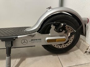 Xiaomi Mi Electric Scooter Pro 2 Mercedes F1 Team Edition - 2