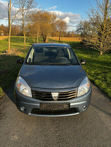 Dacia Sandero 1.4i 55kW, RV 2009, 1. Majitel - 2