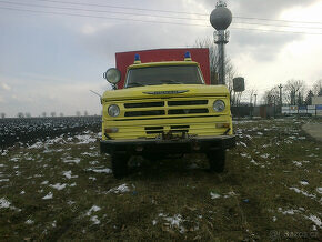 Dodge W300 Mowag hasič - 2