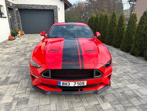 Ford Mustang GT 5.0 rok 12/2022 nájezd 13tis km - 2