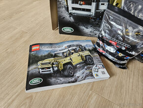 LEGO® Technic 42110 Land Rover Defender - 2