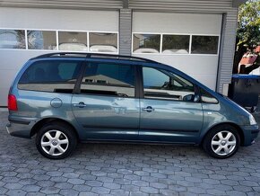 VW SHARAN 1,9 TDi NAFTA 96 KW,7 SEDADEL + TAŽNÝ - 2