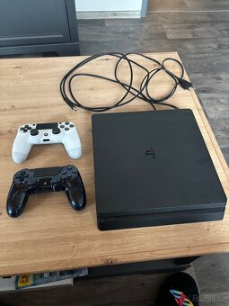 PS 4 s ovladačem 500 million limited editiom - 2