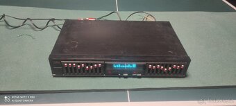 Fisher EQ-875 - 2