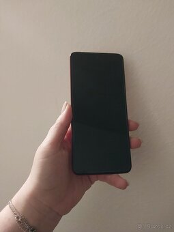 Motorola moto g 84 červená - 2