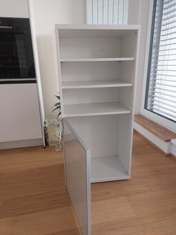 Skříň IKEA BESTA - 2