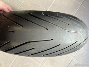 Pneu michelin190/55 zr 17 - 2