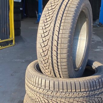 NOVÉ Zimní pneu 225/45 R18 95V Sailun - 2