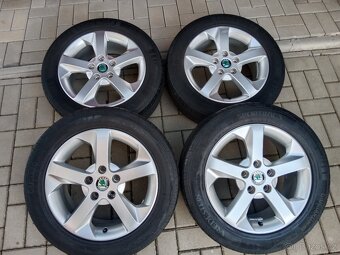 alu kola 5x112 r16 Škoda a letní 205/55/16 - 2