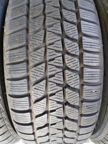 235/60/17 zimni pneu DUNLOP 235/60 R17 - 2