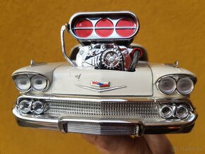 model 1:18 Chevrolet Impala od Muscle Machines - 2