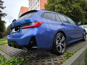 BMW 330E X-DRIVE 215kW ,  33.000 KM , PORTIMAO BLAU METALLIC - 2