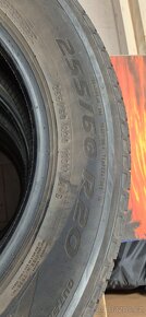 Zimní pneumatiky Pirelli 255/60 r20 - 2