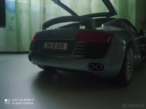 AUDI R8 MODEL 1:18 - 2