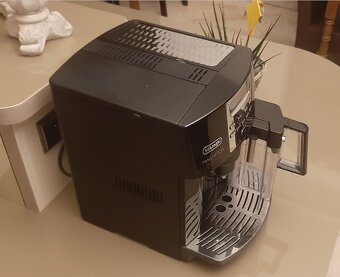 Delonghi ESAM 3550 Cappucino černá - 2