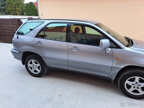 Lexus 3.0i V6 RX 300 4x4 r.v 2001 původ ČR - 2