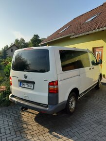 Volkswagen Transporter T5, 5 míst, klima, tažné zařízení - 2