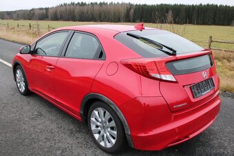 Honda Civic 1.6 diesel 88kW 1.Majitel TOP výbava 100 000km - 2