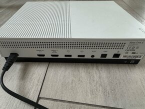 XBOX One S - 2