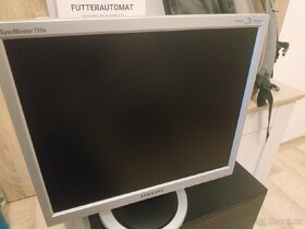 Retro monitor Samsung - 2