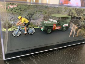 Diorama Tour de France, Altaya, Jeep a cyklista - 2