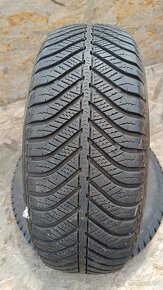 K23 - 2x ZIMNÍ  GOODYEAR - 175/65 R13 80T - 5,0mm - 2