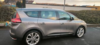 Renault Grand Scenic - 2