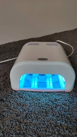 UV lampa na nehty - 2