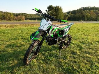 Pitbike Shark 125 E-start 17/14 zelená - 2