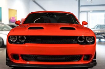 Dodge Challenger Hellcat - 2