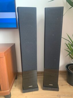 Yamaha NS F 330 - 2