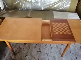 šachový stolek - 2
