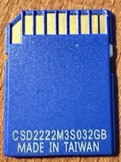 SD karta 32 GB ,microSD karta 64 GB,microSD adapter - 2